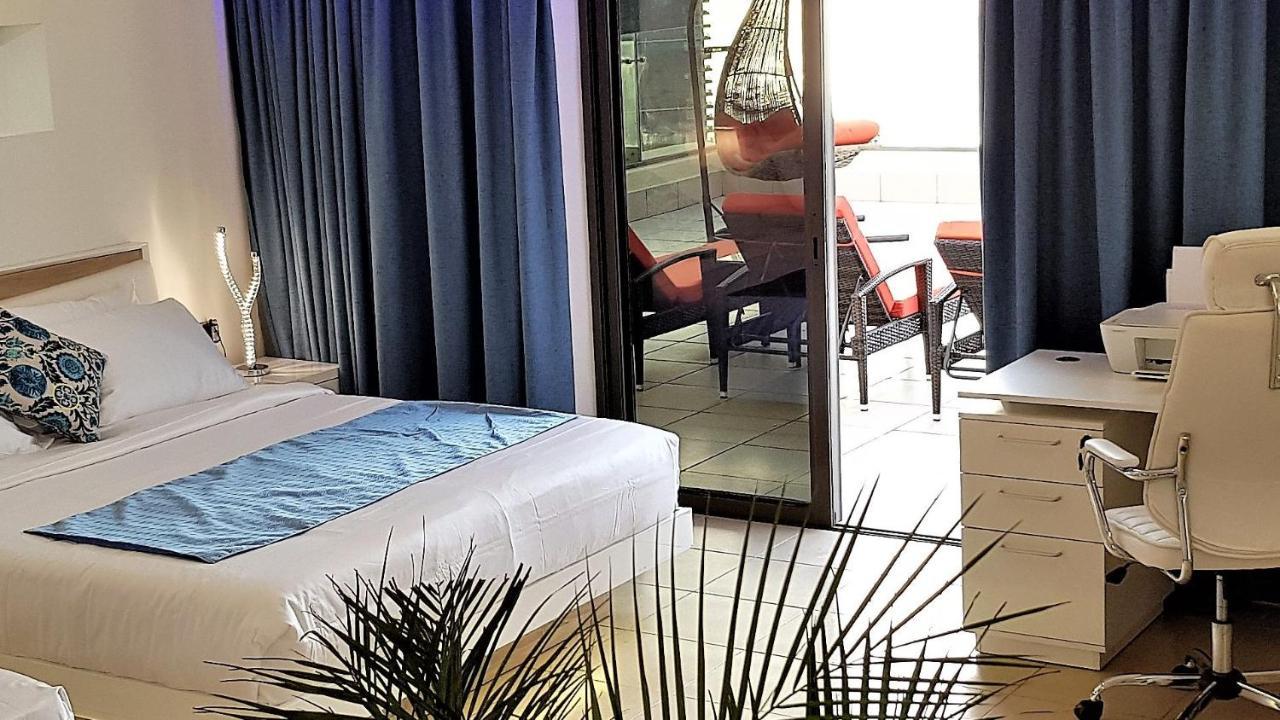 Jbr Penthouse With Terrace Pool Daire Dubai Dış mekan fotoğraf