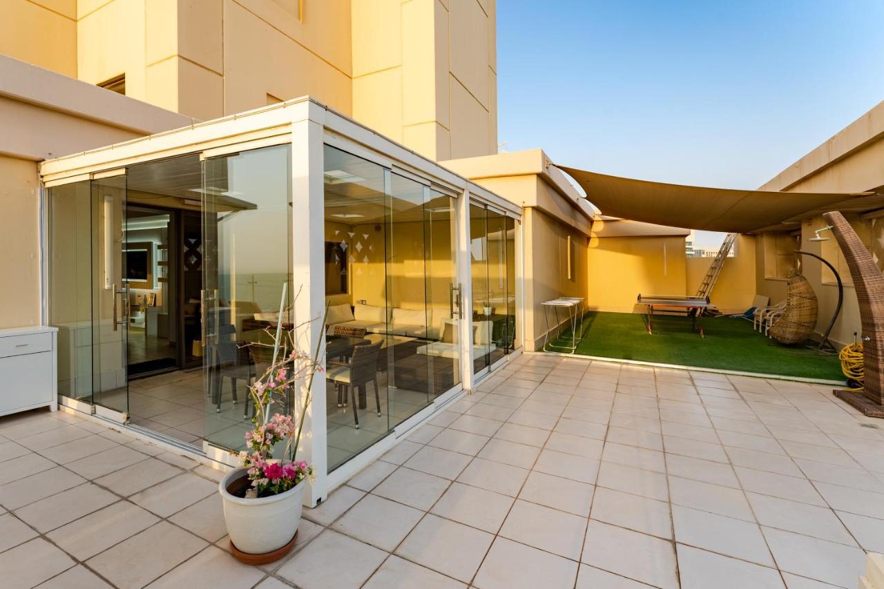 Jbr Penthouse With Terrace Pool Daire Dubai Dış mekan fotoğraf