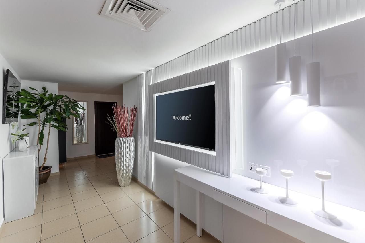Jbr Penthouse With Terrace Pool Daire Dubai Dış mekan fotoğraf