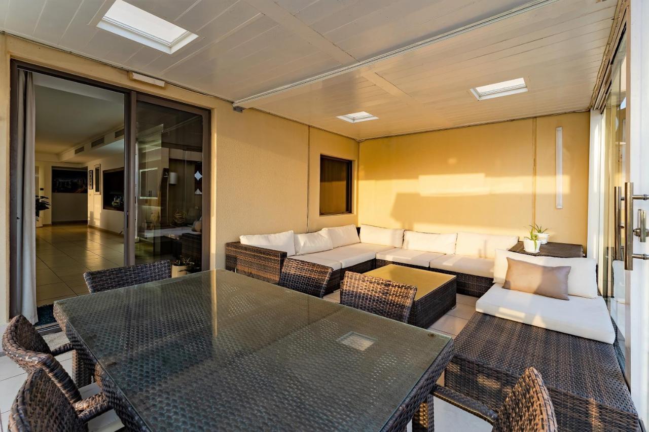 Jbr Penthouse With Terrace Pool Daire Dubai Dış mekan fotoğraf