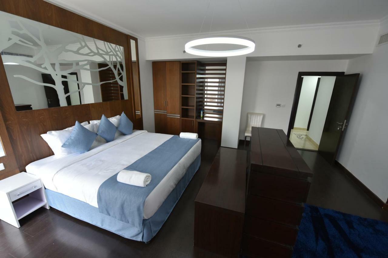 Jbr Penthouse With Terrace Pool Daire Dubai Dış mekan fotoğraf